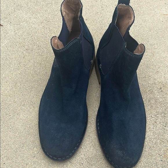 Steve Madden Persee Suede Chelsea Boots Size 9 main image 11